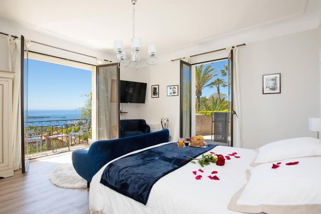 Le Castel Rose Super Cannes, Face Aux Iles De Lerins Vallauris Buitenkant foto
