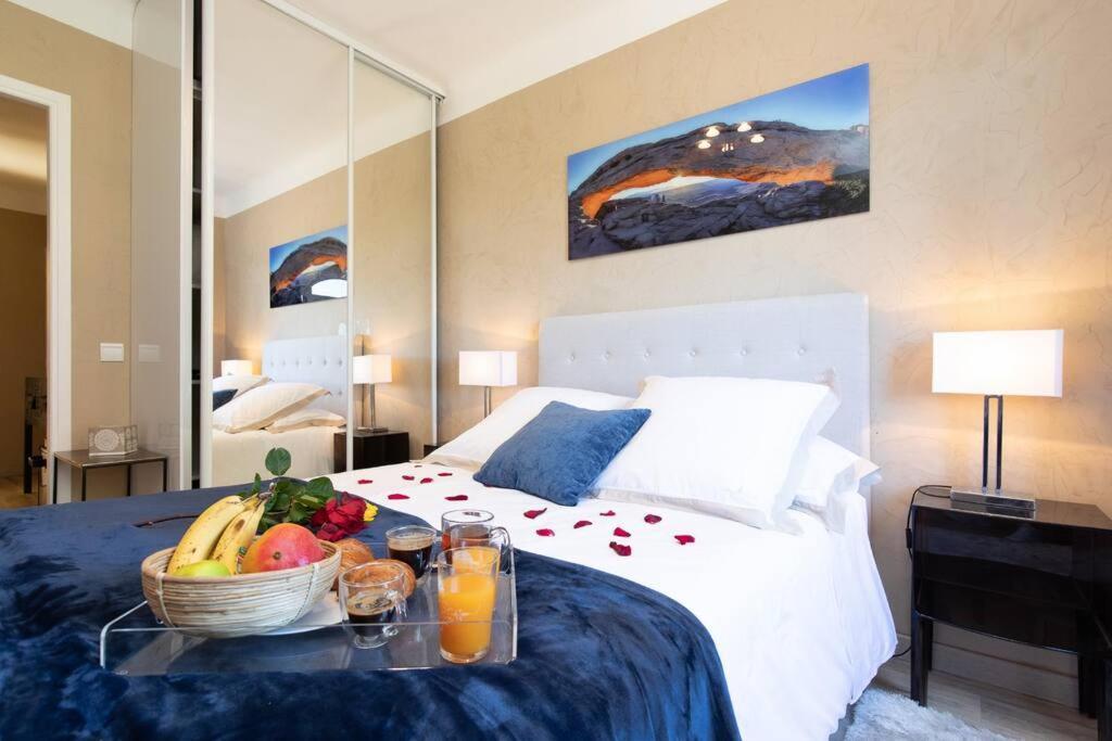 Le Castel Rose Super Cannes, Face Aux Iles De Lerins Vallauris Buitenkant foto